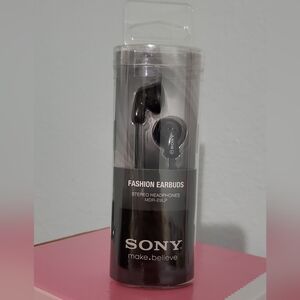 Sony fashion earbuds stereo headphones MDR-E9LP. New in sealed box